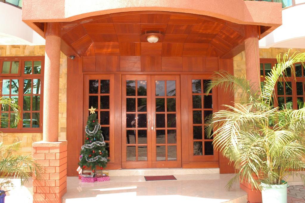 Grace Land Hotel Arusha Exterior photo